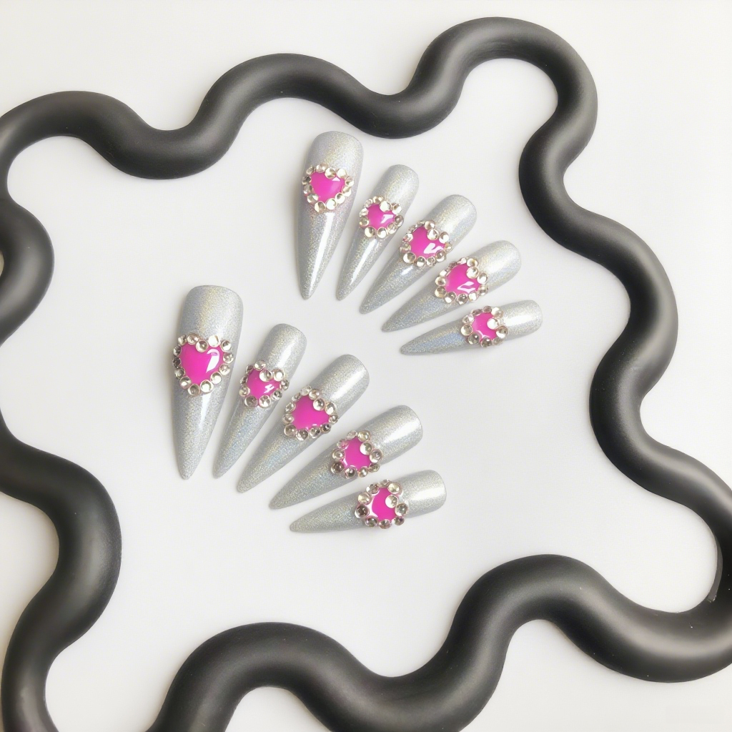 GLAMOROUS SILVER GLITTER HEART