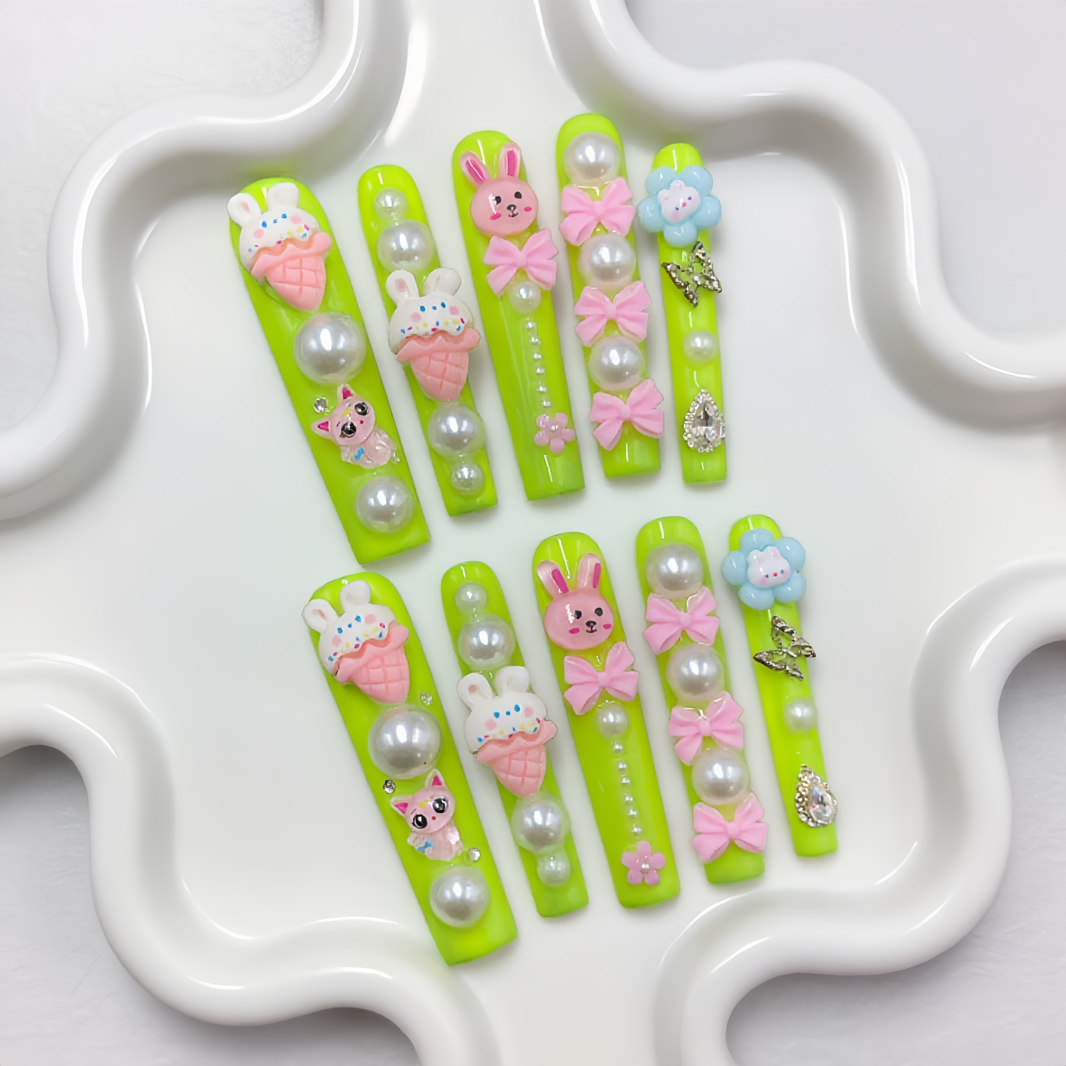 EMBELLISHMENTS RABBIT