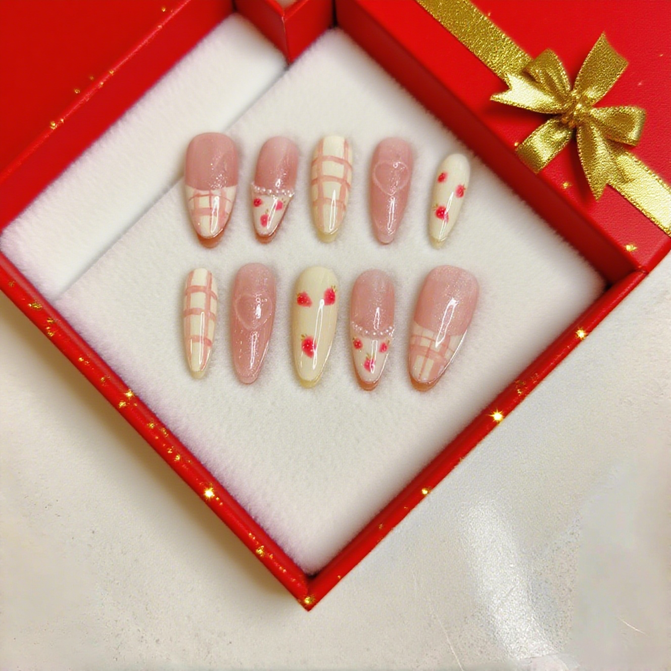 ROMANTIC  STRAWBERRY