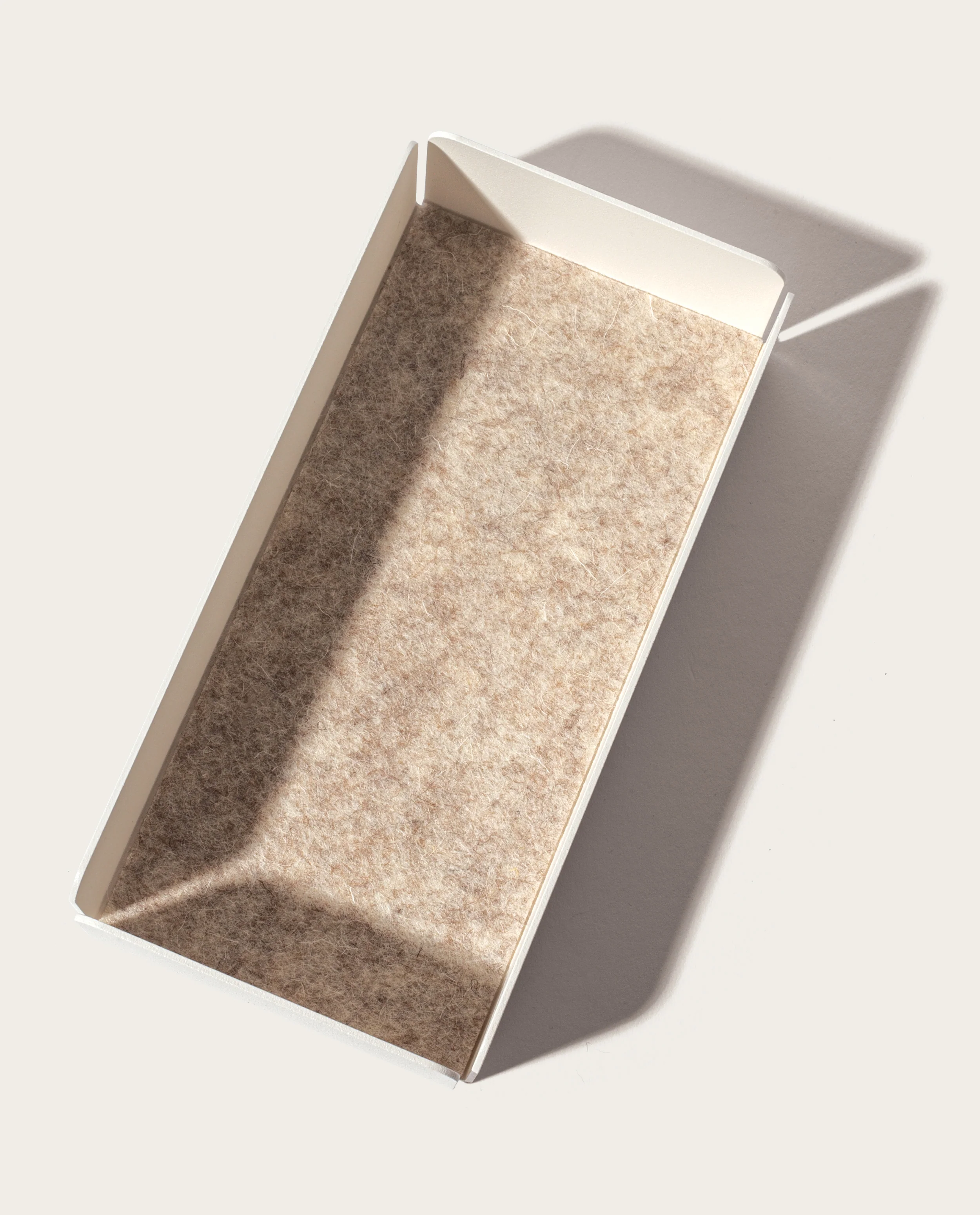 Gather Medium Tray (2x1 - White)