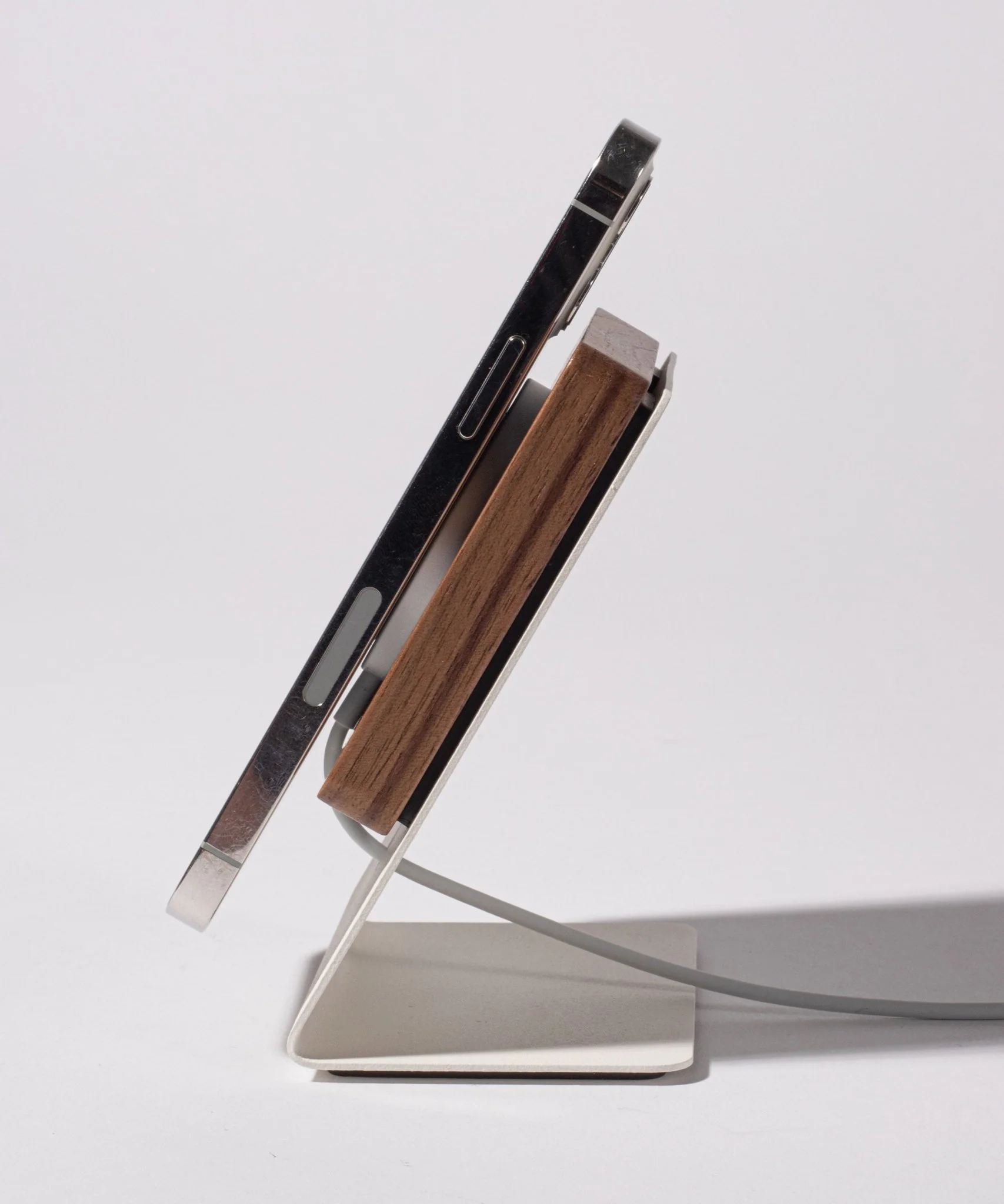 Gather MagSafe Phone Stand (1x1 - White/Walnut)