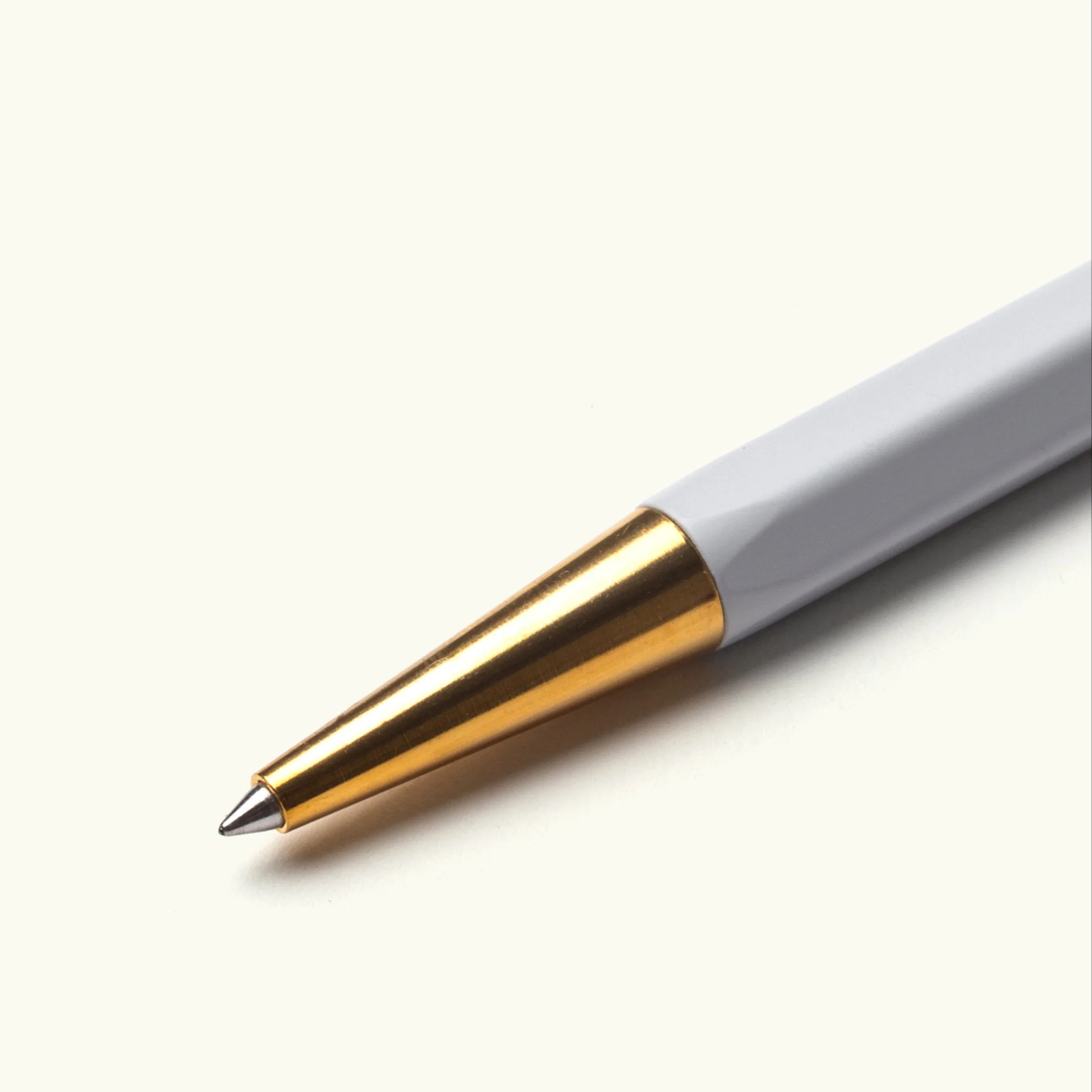 The Pen & Pen Tray Bundle (Gray/Walnut)