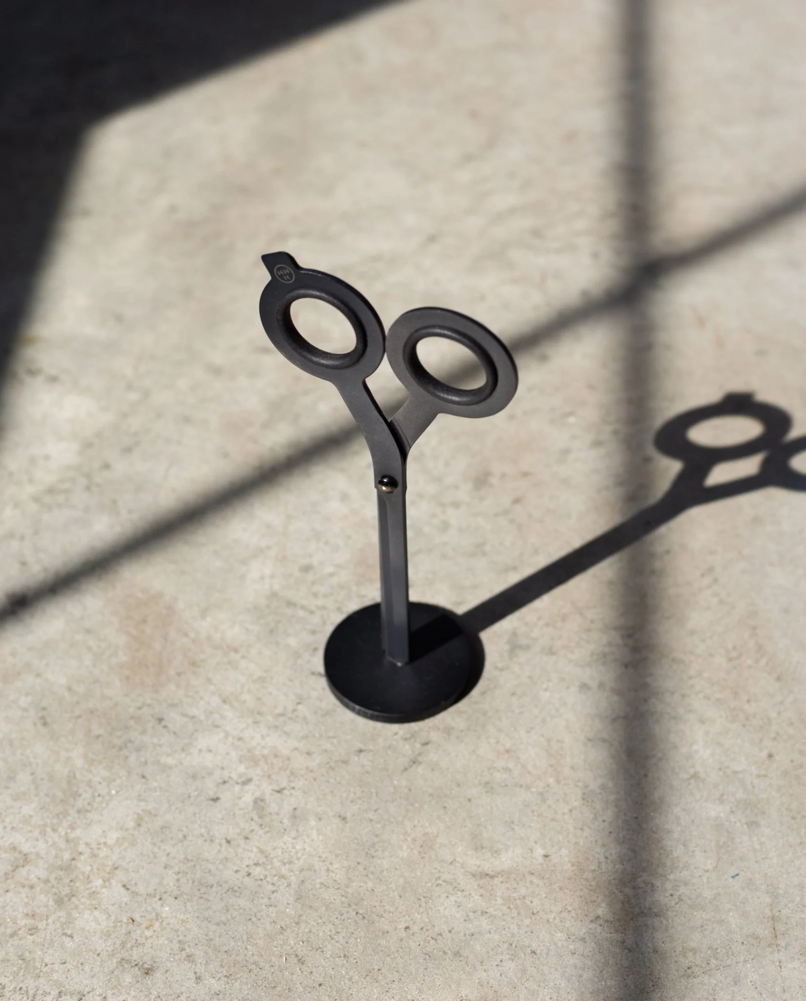 HMM Scissors (Black)