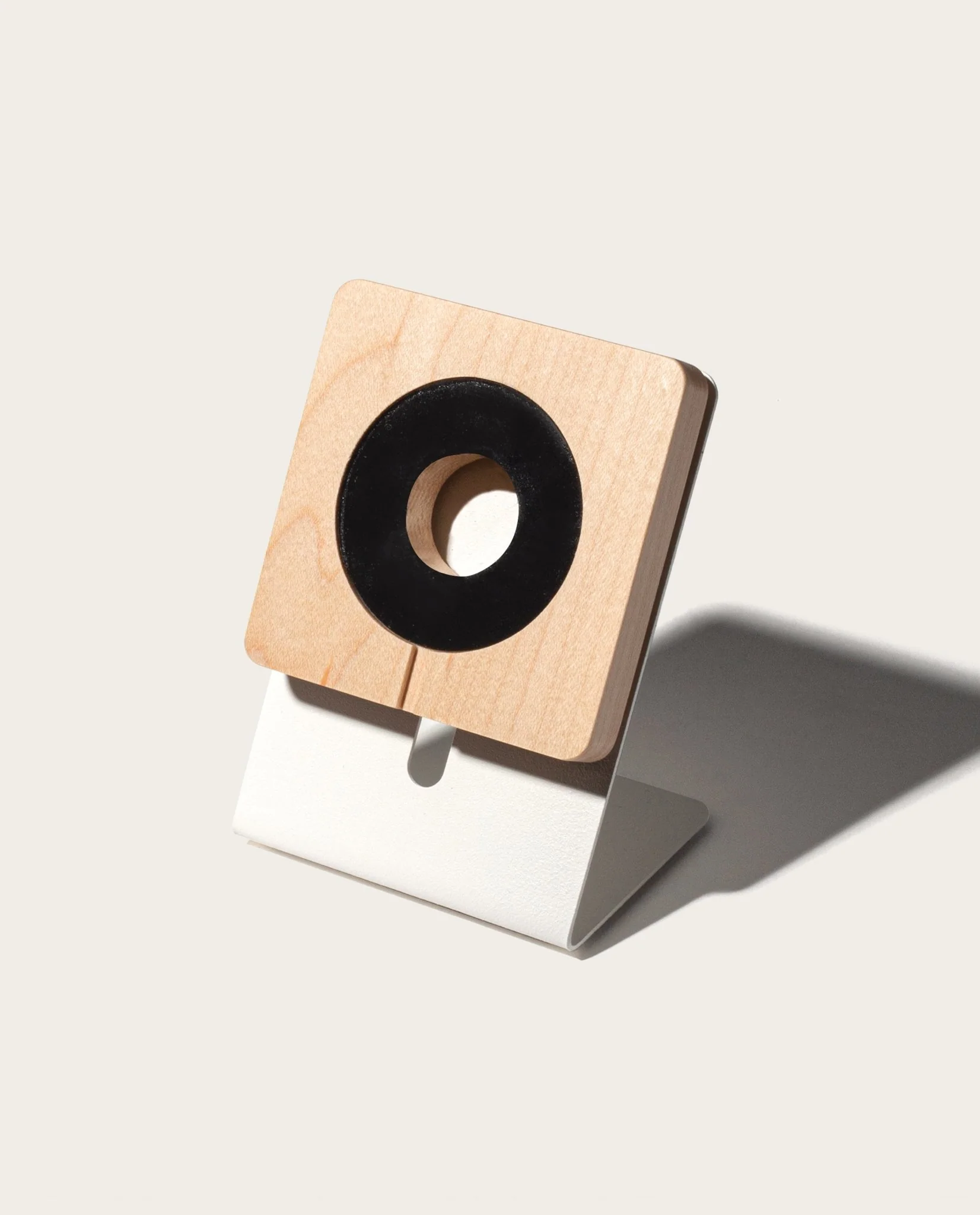 MagSafe Phone Stand (1x1 - White/Maple)