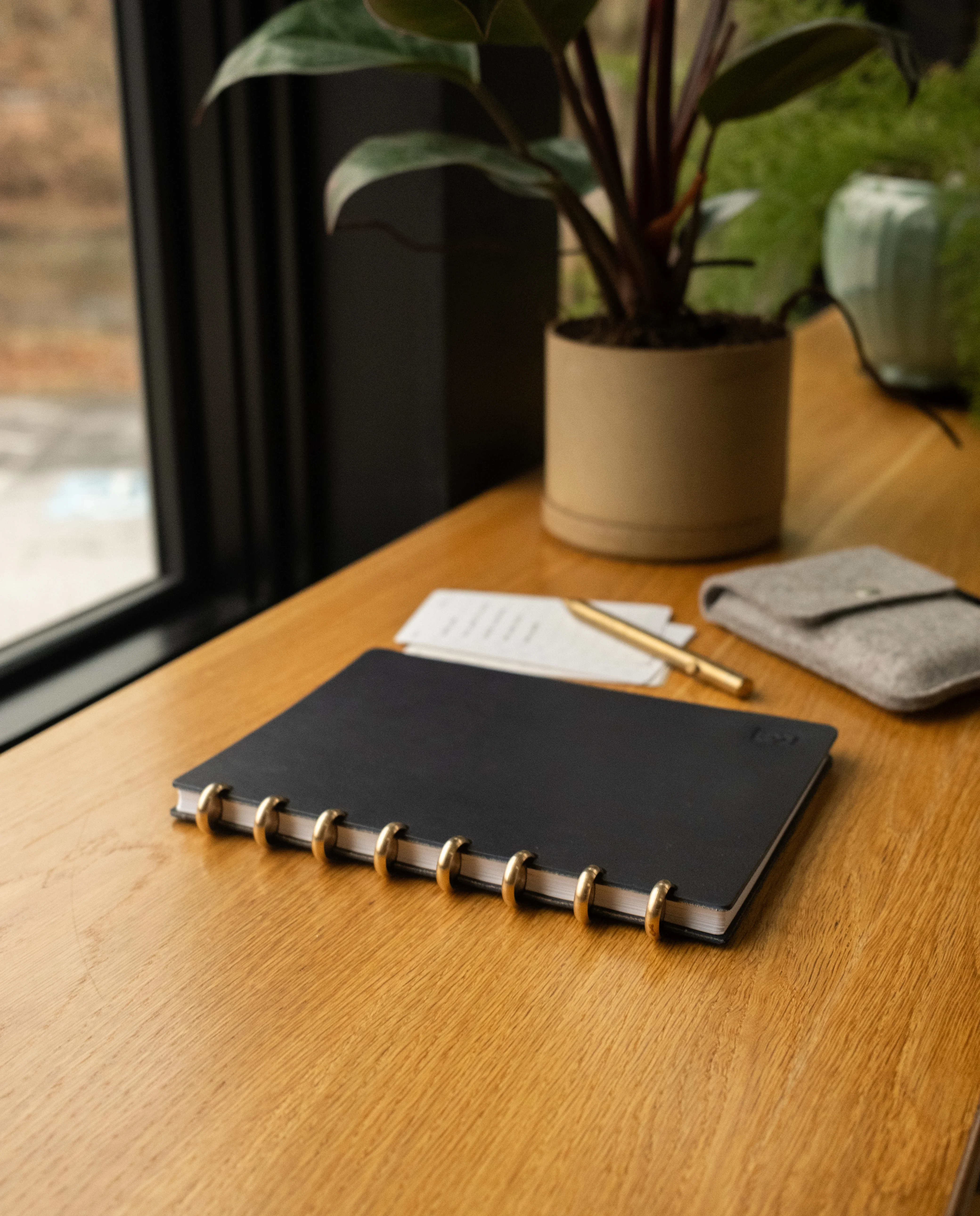 Discbound Heirloom Journal (Black Leather - Standard 6