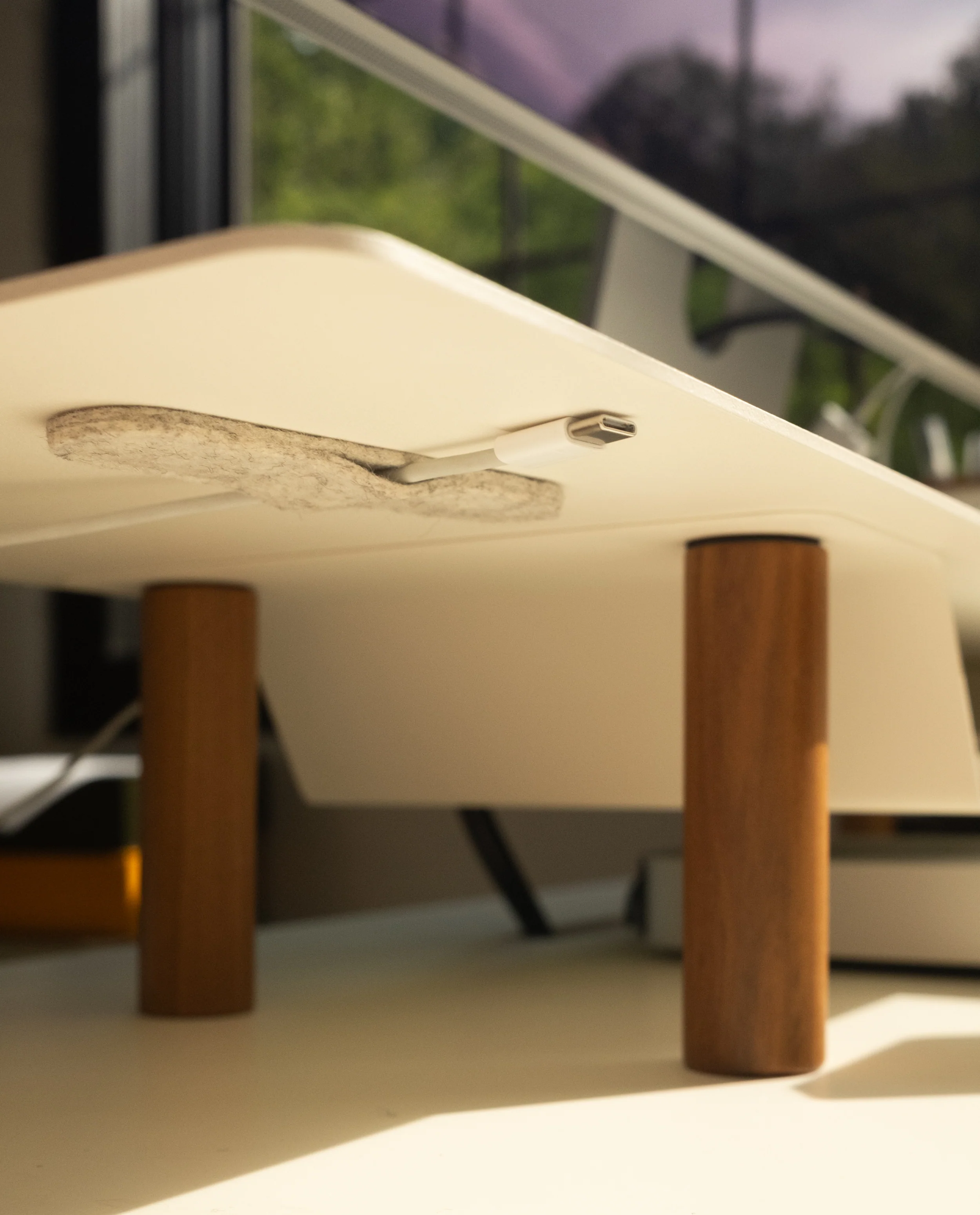 Magnetic Cable Keepers (Set of 2 - Light Gray)