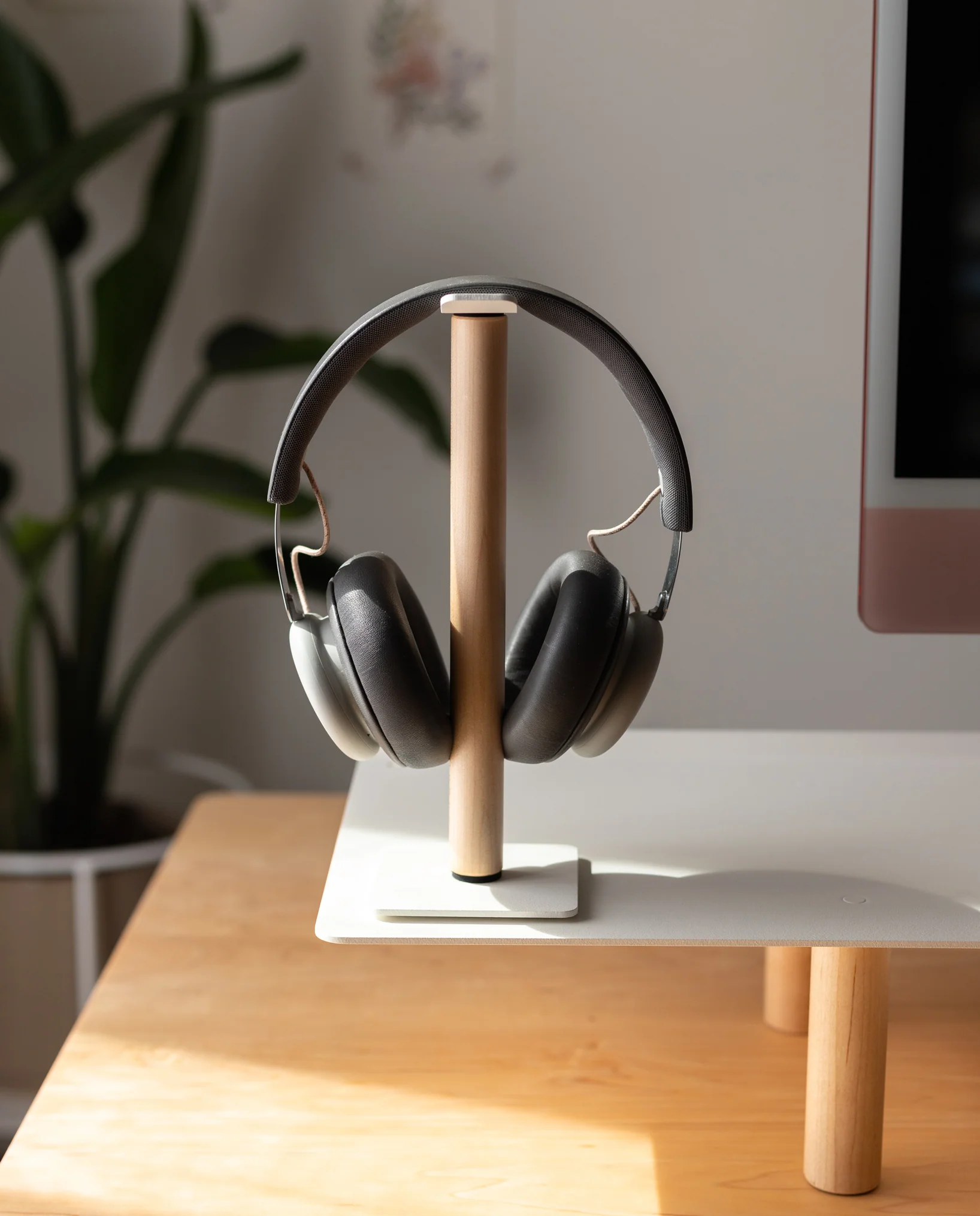 Gather Productivity Kit (White/Maple)