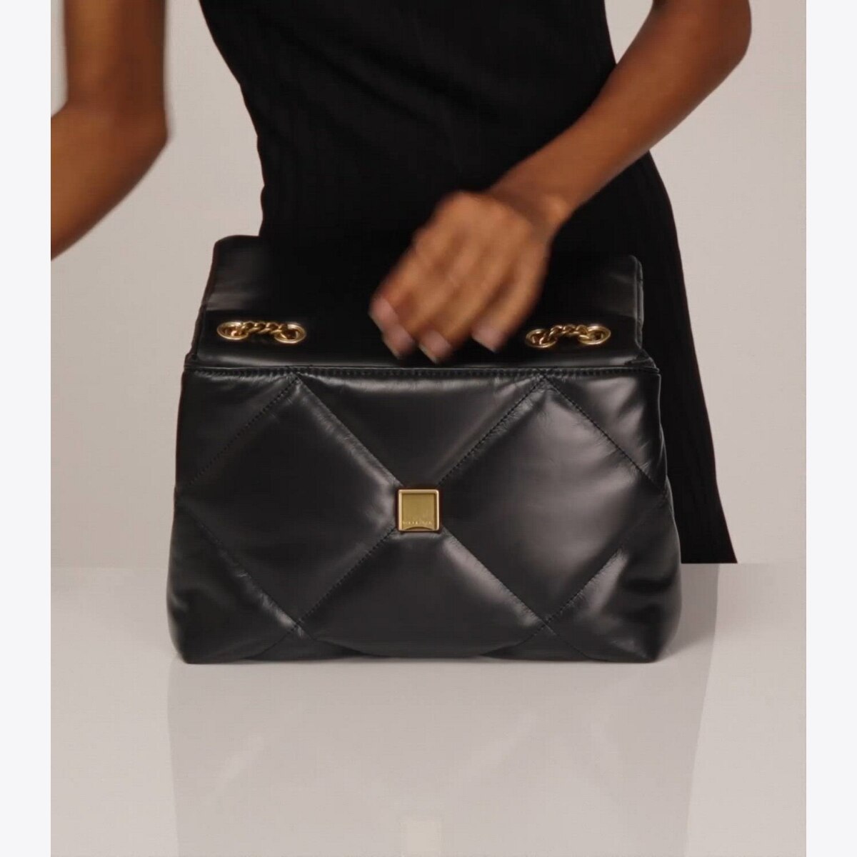 Kira Diamond Quilt Shoulder Bag - tiramisu