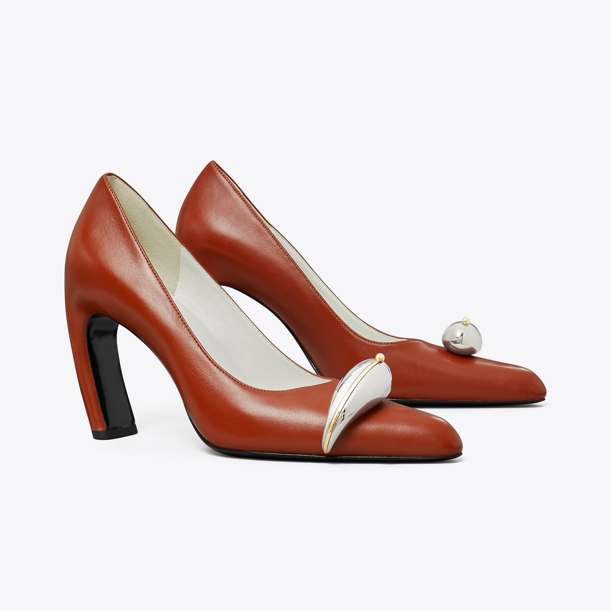 Pierced Pump - red
