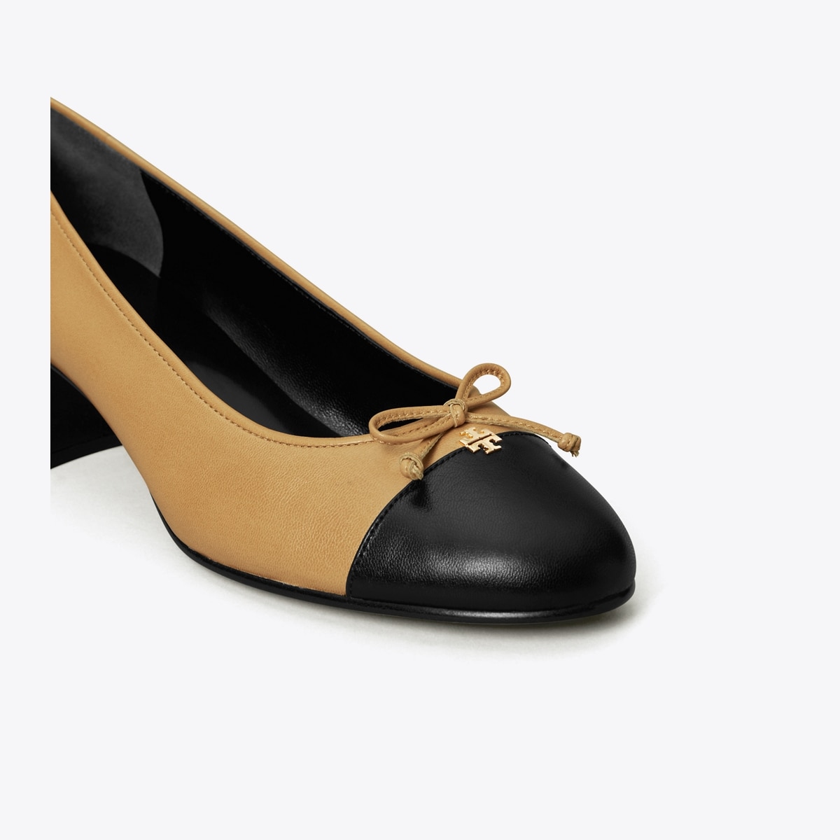 Cap-Toe Pump - tiramisu