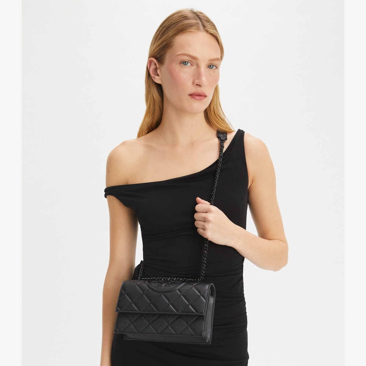 Small Fleming Polished-Grain Shoulder Bag - black