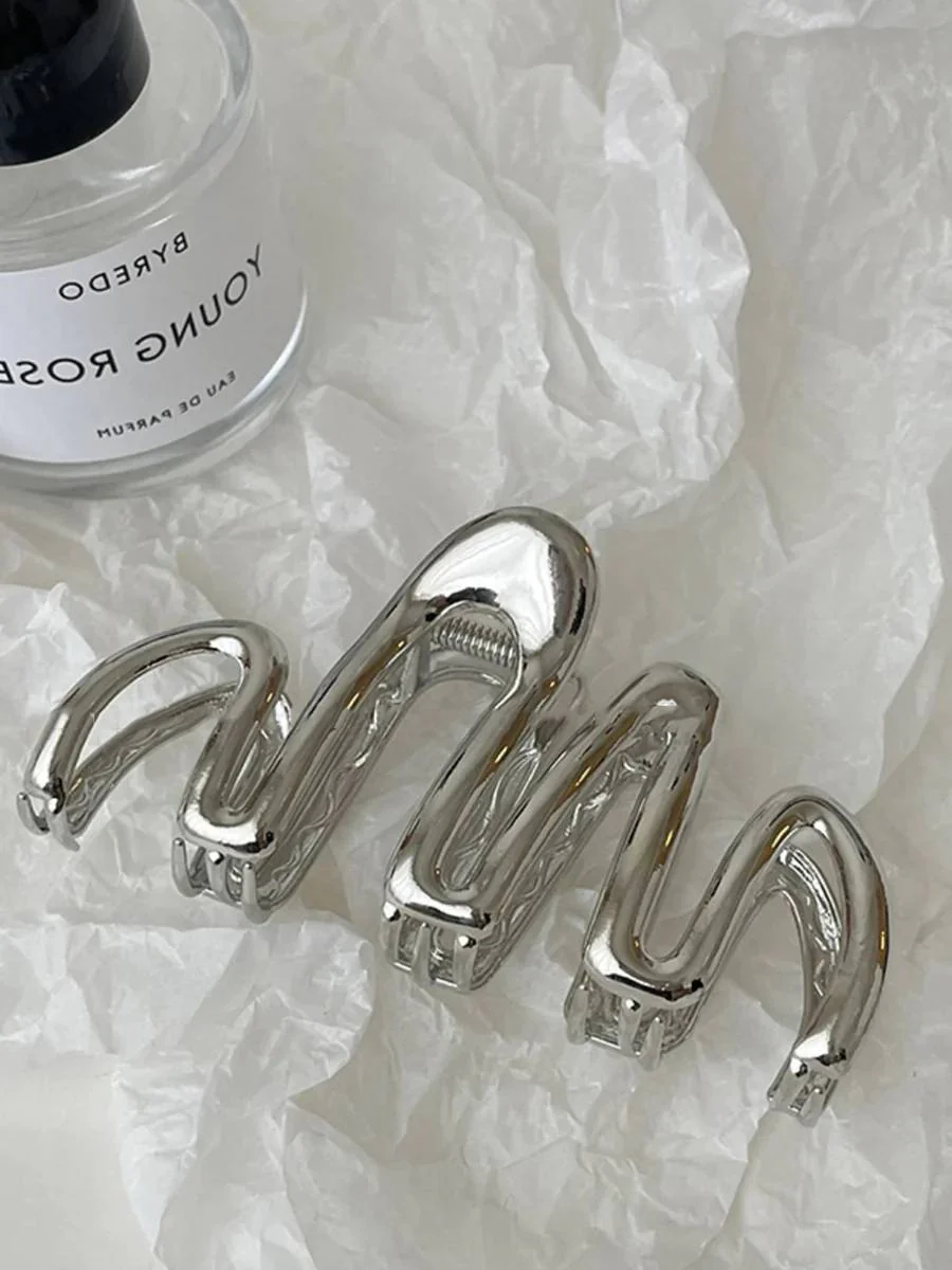 Minimalist Metal Hairpin