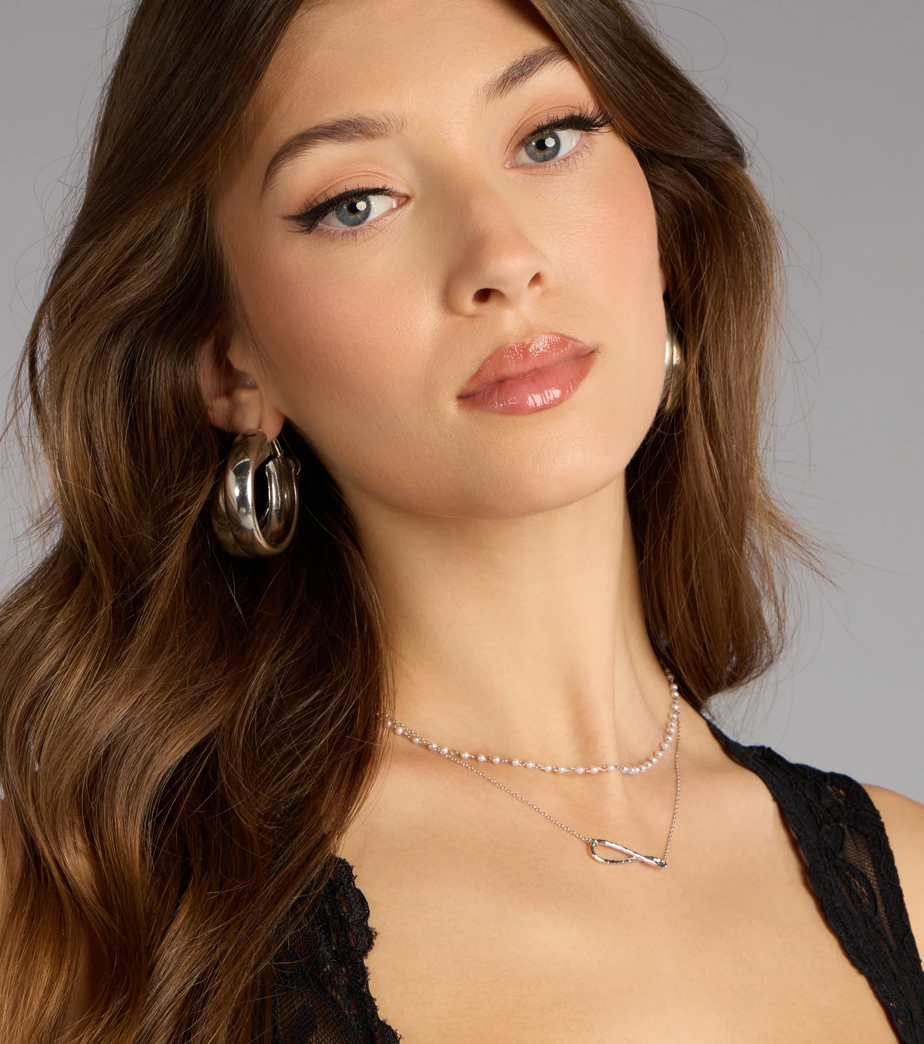 Endless Glow Infinity Necklace