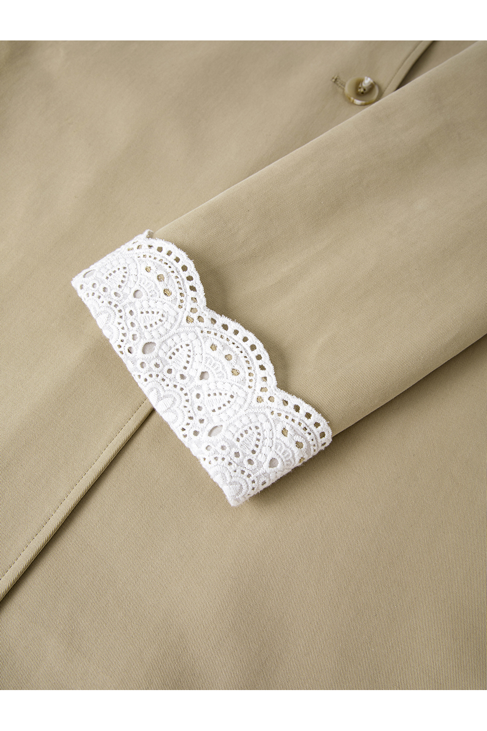 Lace-Cuff Trench Coat with Structured Silhouette
