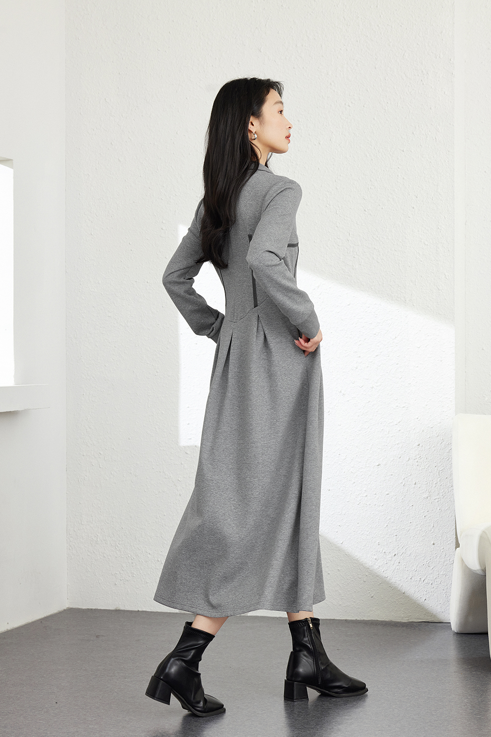 Fashion Stand-Collar Silhouette Dress