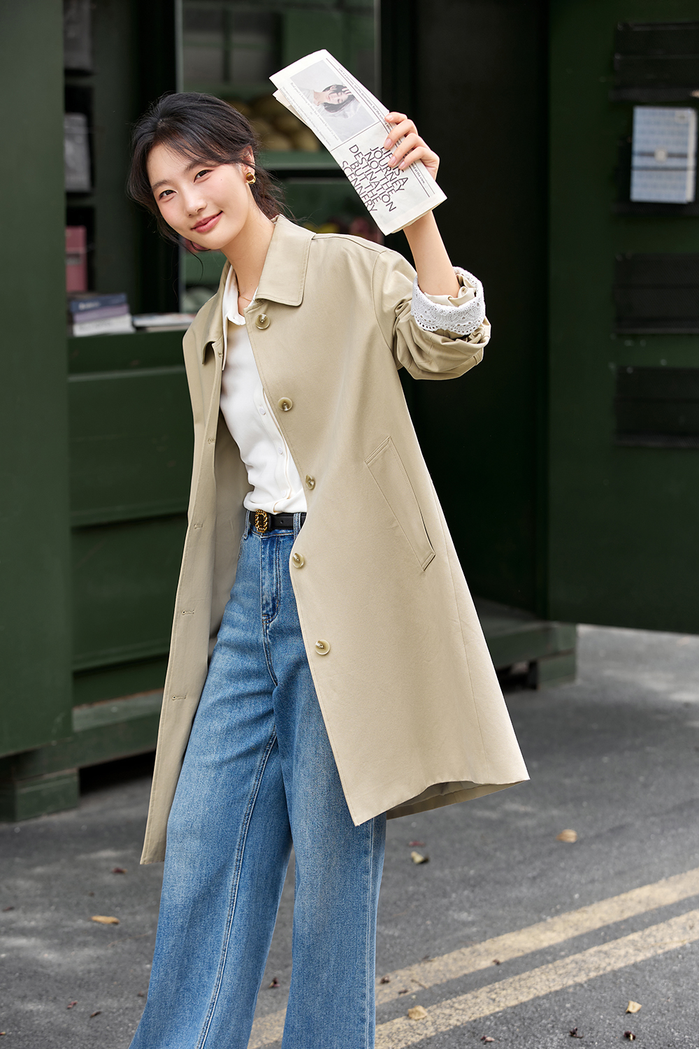 Lace-Cuff Trench Coat with Structured Silhouette