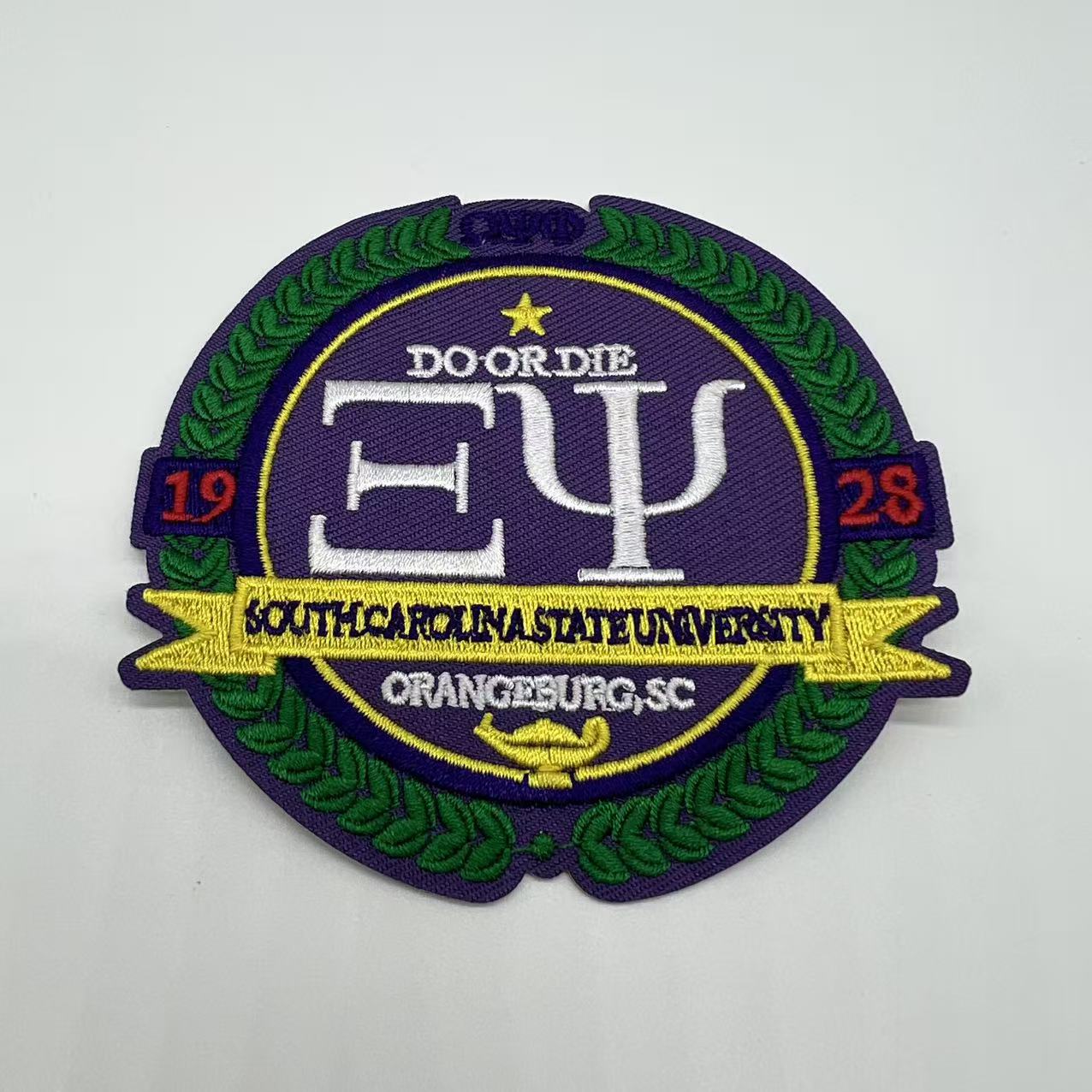 30× DIY Iron-On Embroidery Patches Set | Reusable Fabric Stickers for Jackets Backpacks Hats