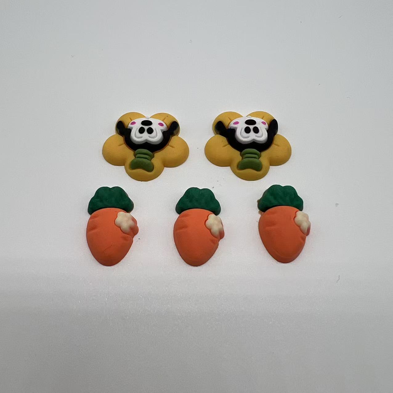 Wholesale Custom Silicone Garment Accessories | Branded Gifts for Apparel Businesses