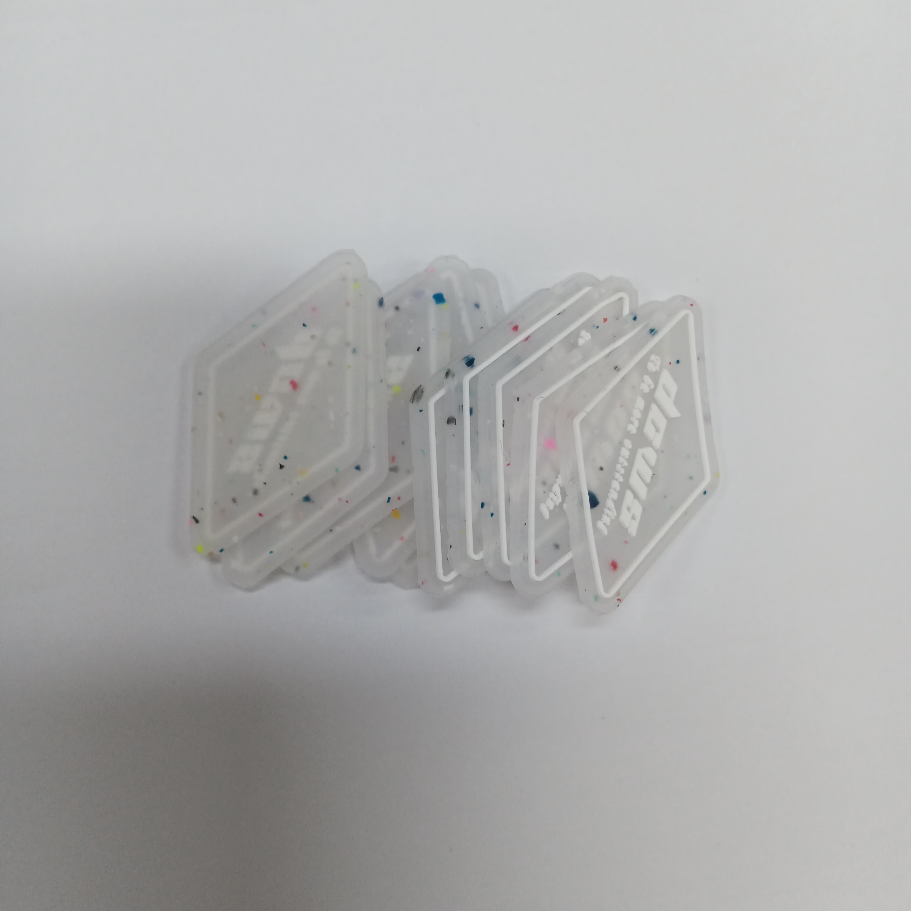 Recyclable silicone labels
