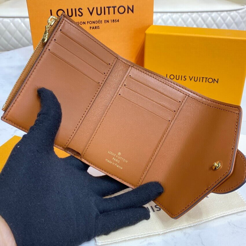 Louis Vuitton LV Pont 9 Compact Wallet M81393