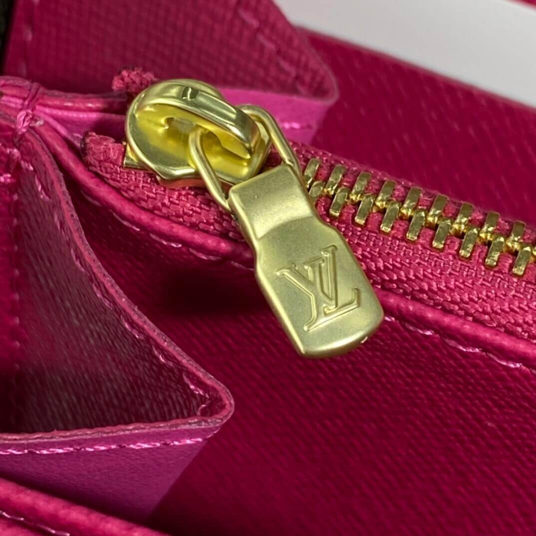 Louis Vuitton Christmas Animation 2020 Zippy Wallet M69750