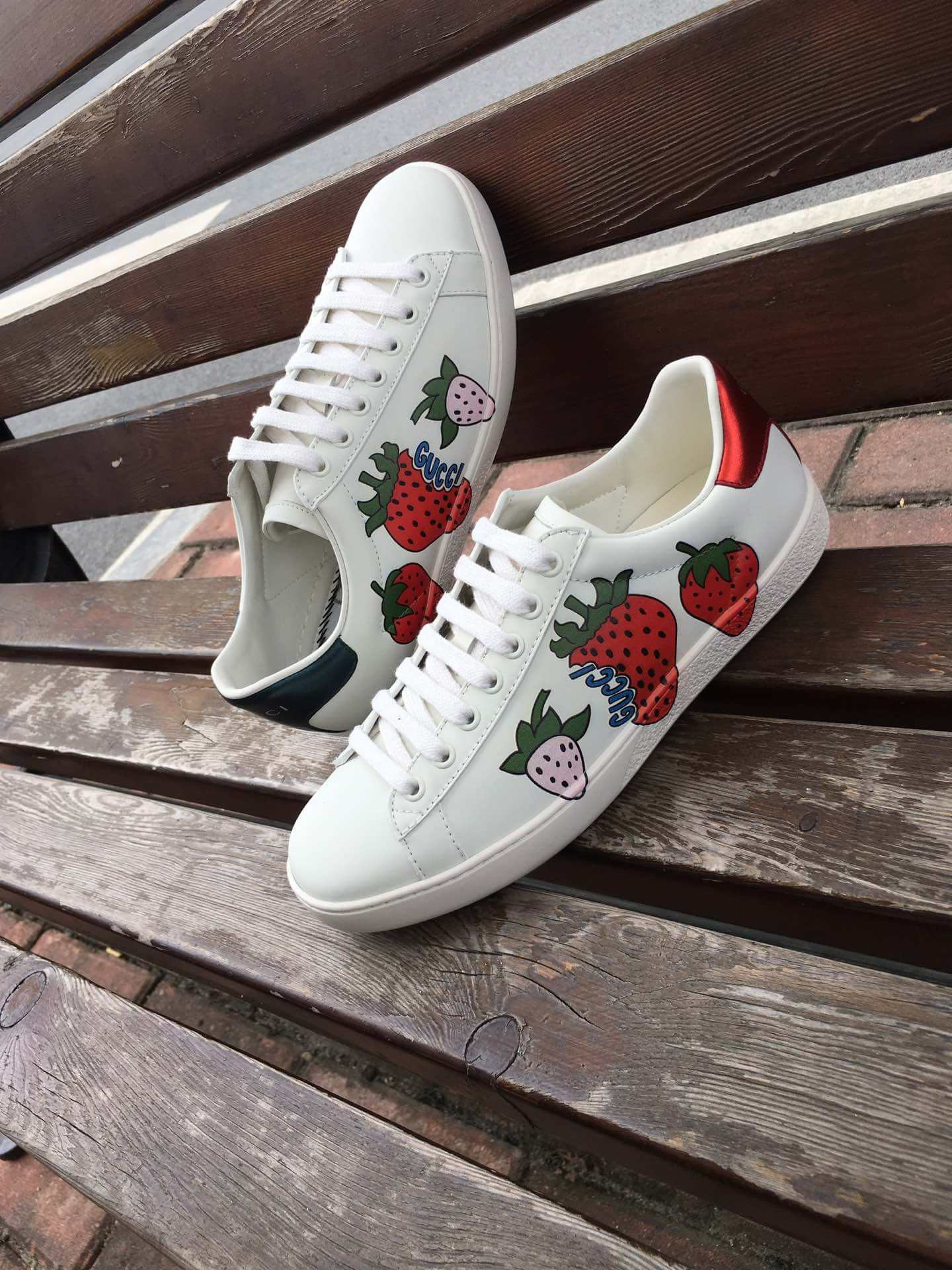 Gucci Ace Sneaker with Strawberry 577147