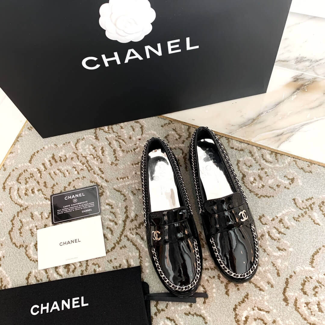 Chanel Patent Leather Chain Loafers G35631