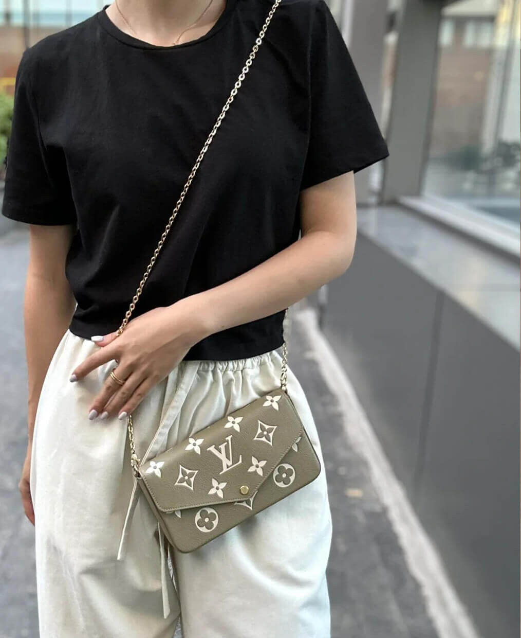 Louis Vuitton Monogram Empreinte Felicie Pochette M82480 Khak/Cream