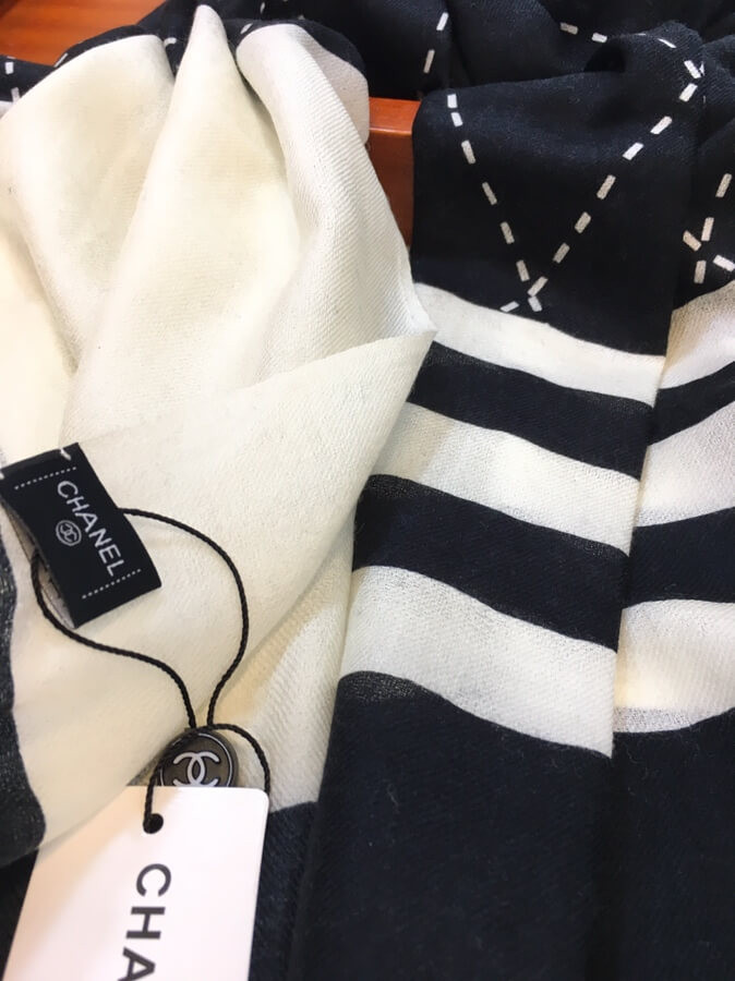 Chanel Cashmere Wool Sequins CC Stole C32040