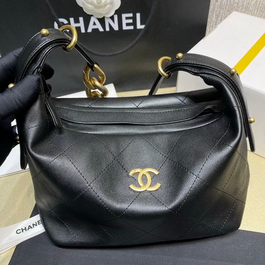 Chanel Black Calfskin Leathe Hobo Bag AS2910