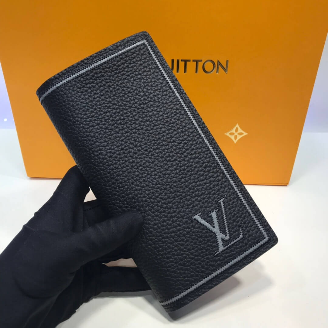 Louis Vuitton Taurillon Leather Brazza Wallet M66540