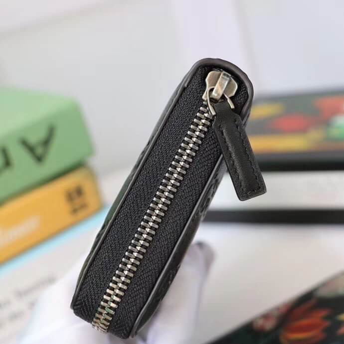 Gucci Signature Web GG Supreme Zip Around Wallet 408831
