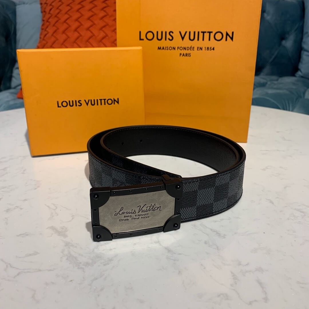 Louis Vuitton Neo Trunk 40mm Reversible Belt M0184U