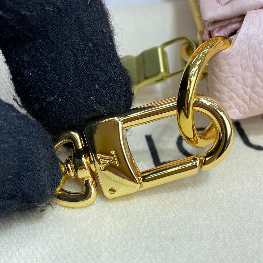 Louis Vuitton Mini Pochette Accessoires M81140