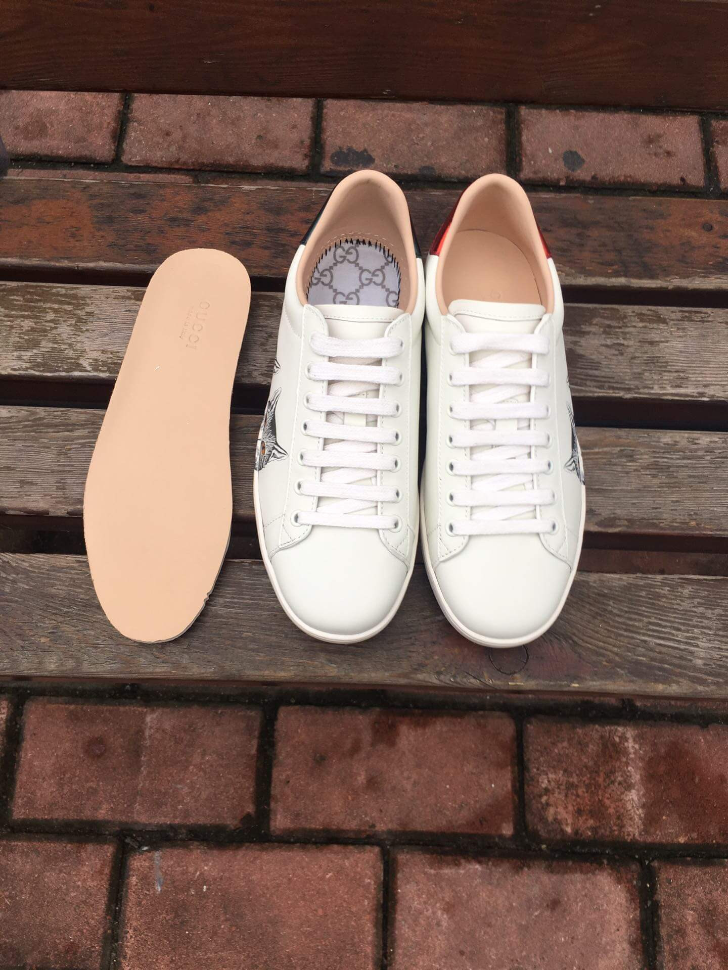 Gucci Ace Sneaker with Mystic Cat 577147