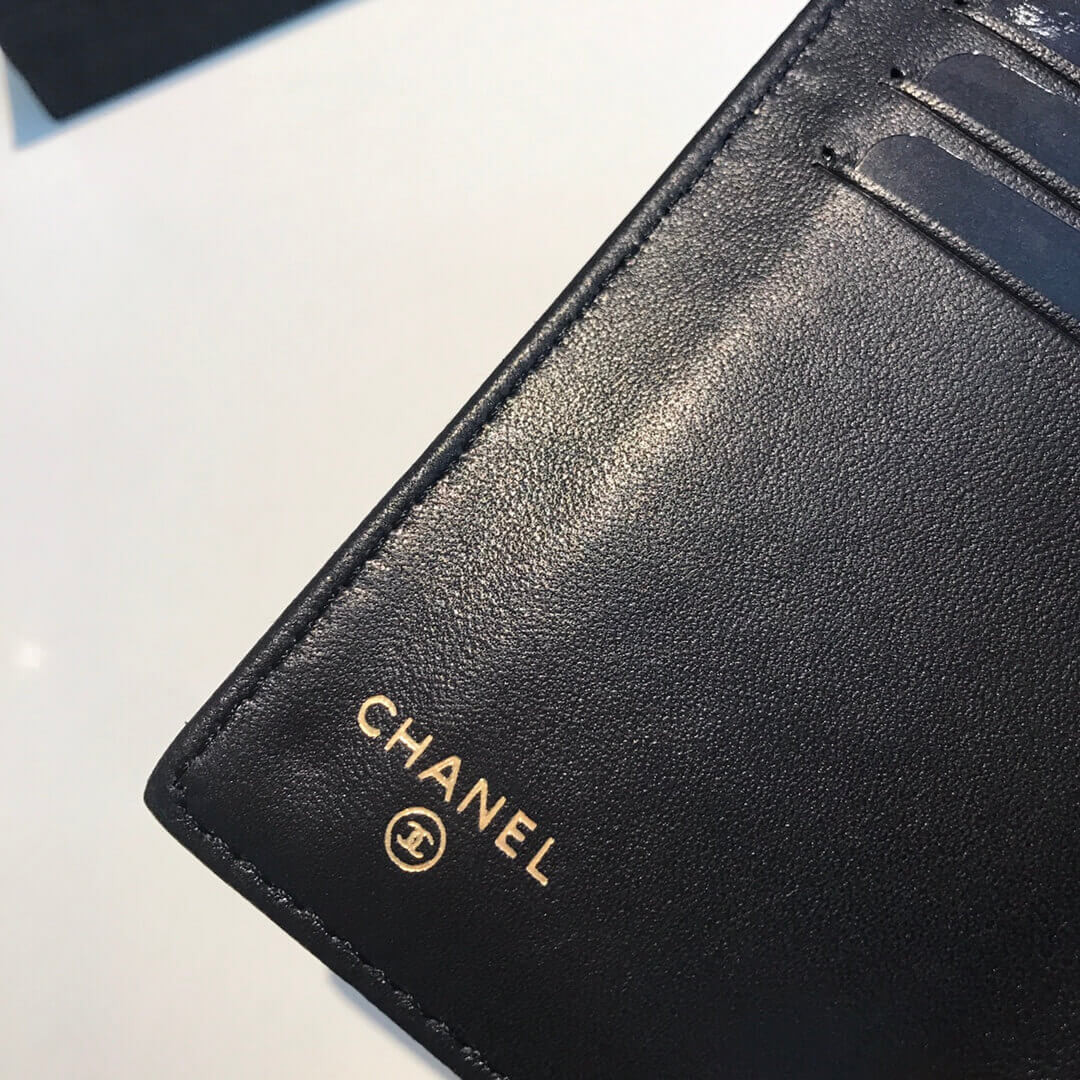 Chanel Lambskin Boy Flap Wallet A84302