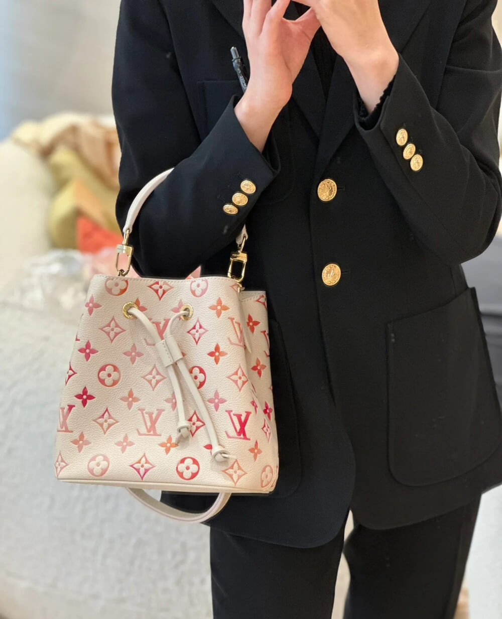 Louis Vuttion Neonoe BB Bucket Bag M24649 Sunrise Aquarelle