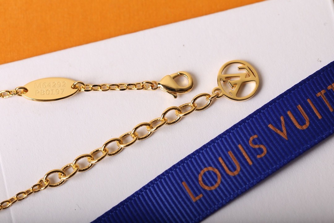 Louis Vuitton M64292 LV Angel Bracelet Yellow Gold