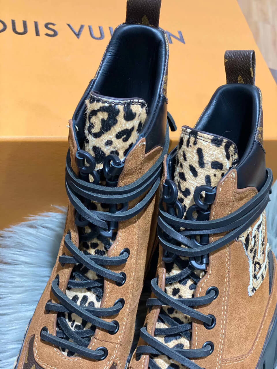 Louis Vuitton Laureate Desert Boot 1A5NOD