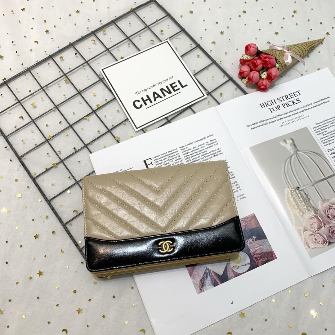 Chanel Chevron Crinkled Calfskin Gabrielle Wallet on Chain WOC Bag A86025