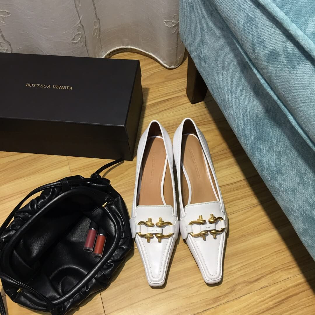 Bottega Veneta Madame Leather Pumps 594559