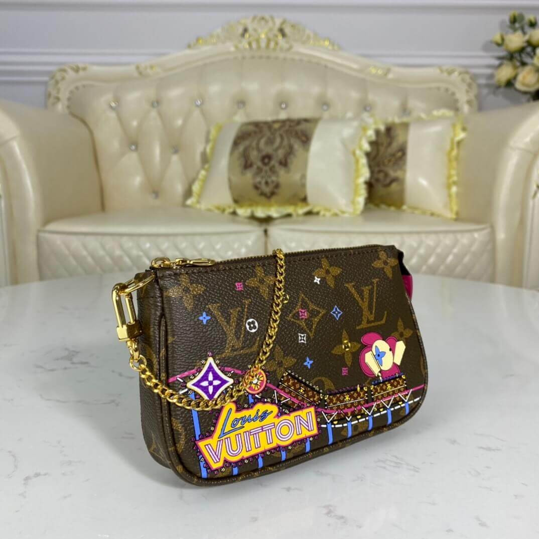 Louis Vuitton Mini Pochette Accessoires M69752