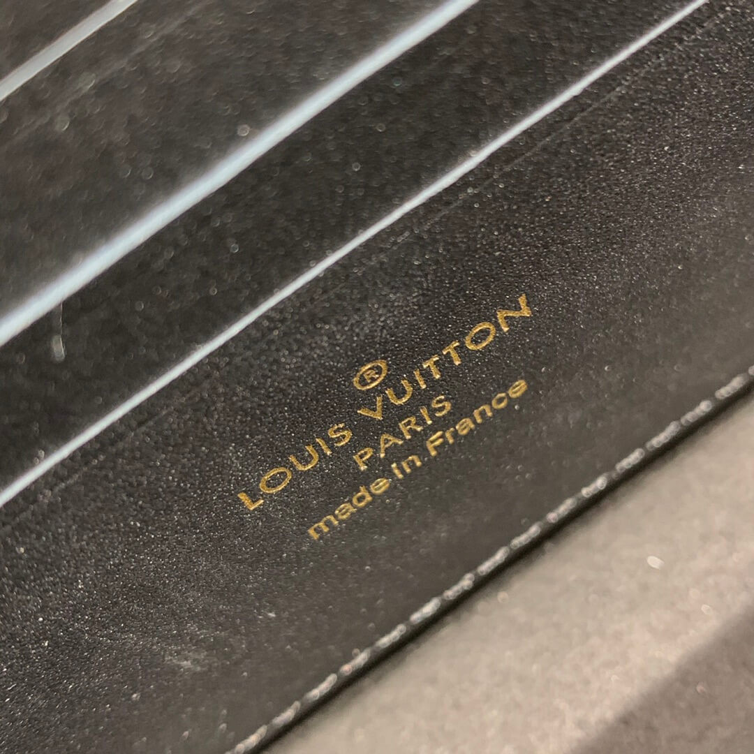 Louis Vuitton Dauphine Chain Wallet M68746