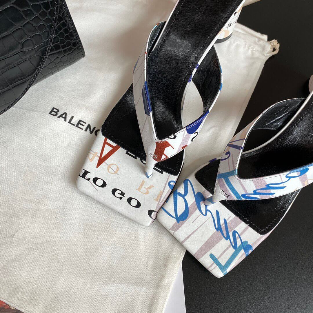 Balenciaga Logo T-bar sandals 434344-2