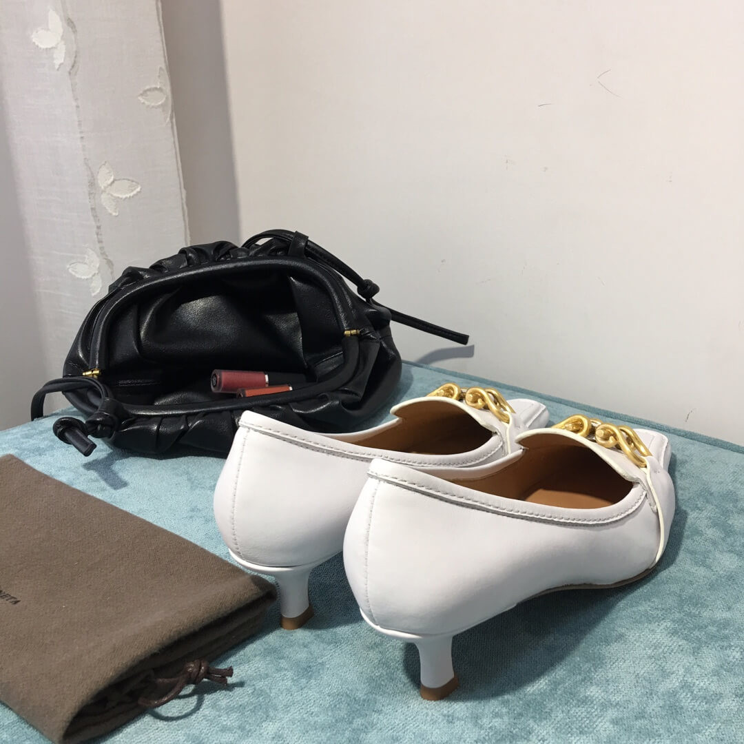 Bottega Veneta Madame Leather Pumps 594559