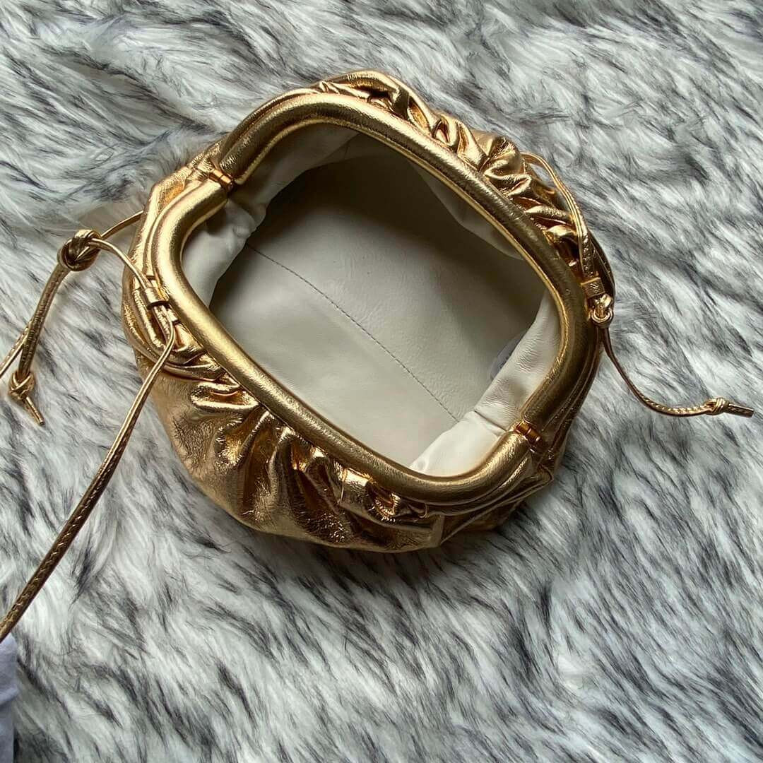 Bottega Veneta The Pouch 20  In Gold Metallic Leather 570927