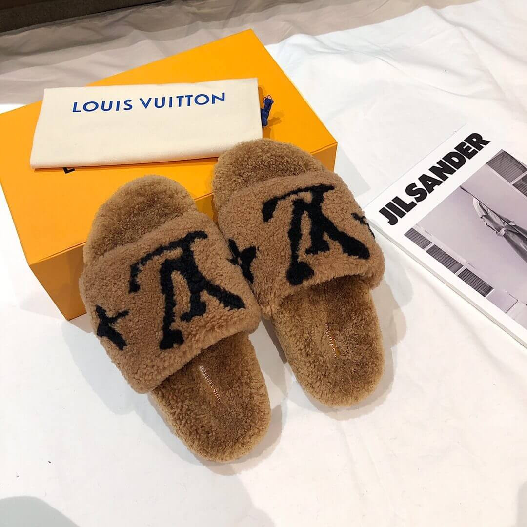 Louis Vuitton Bom Dia Flat Mules Shearling 1A8CXB