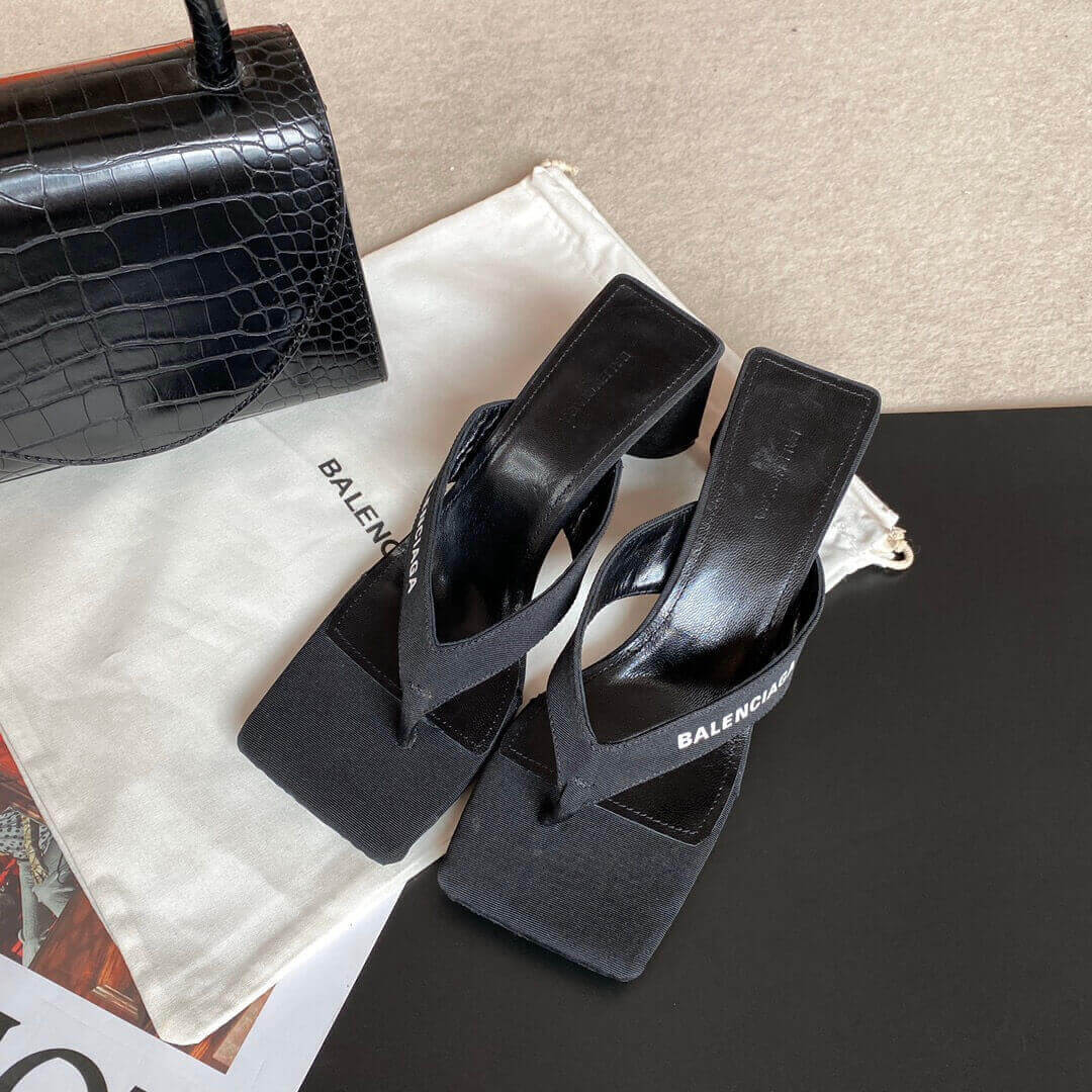 Balenciaga Logo T-bar sandals 434344-1