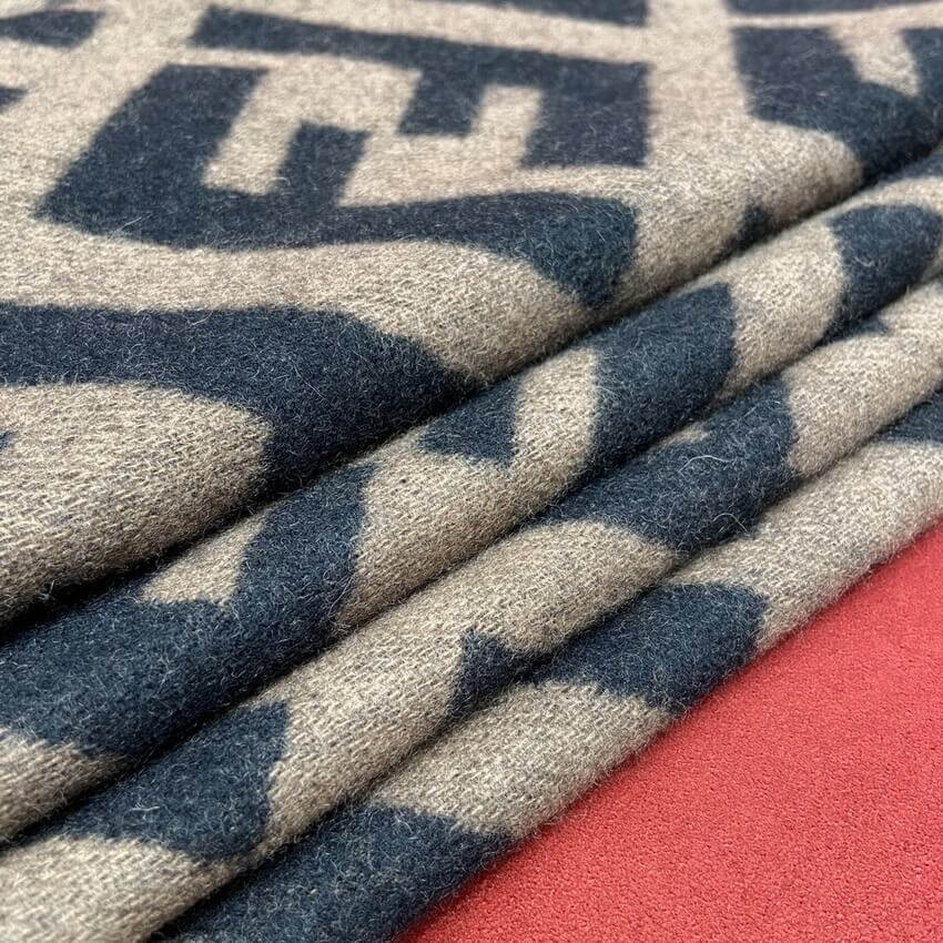 Fendi Cashmere FF Logo Scarf FXT260
