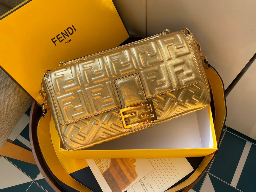 Fendi Baguette Golden Leather Bag 8BR60